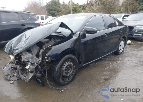 2012 Toyota Camry Le z USA, uszkodzony, nr VIN 4T1BF1FK5CU154539